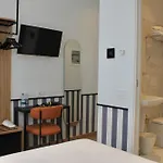 מלון Homa Certosa District 2*