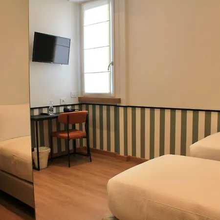 Hotel Homa Certosa District 2*