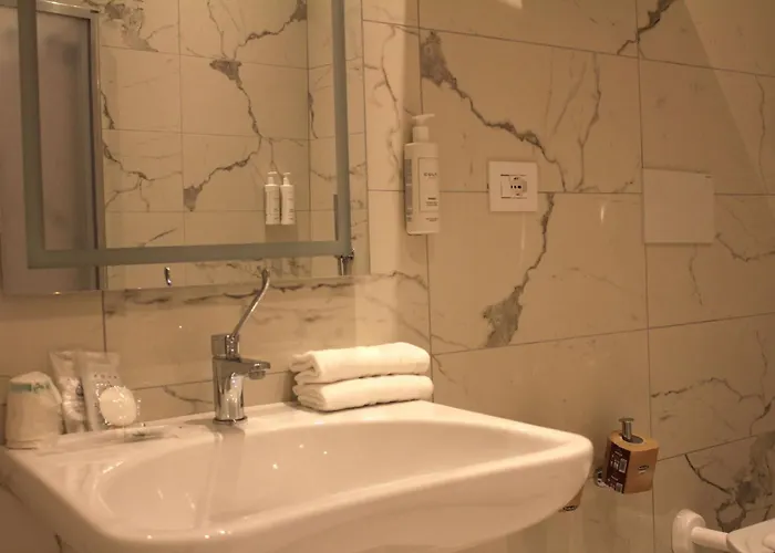 Homa Certosa District Hotel 2*