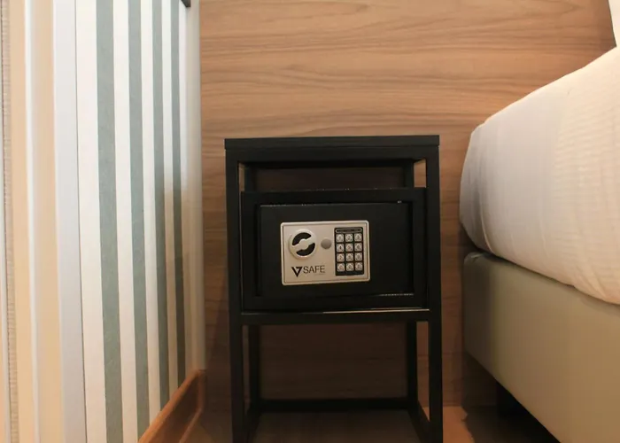 Homa Certosa District